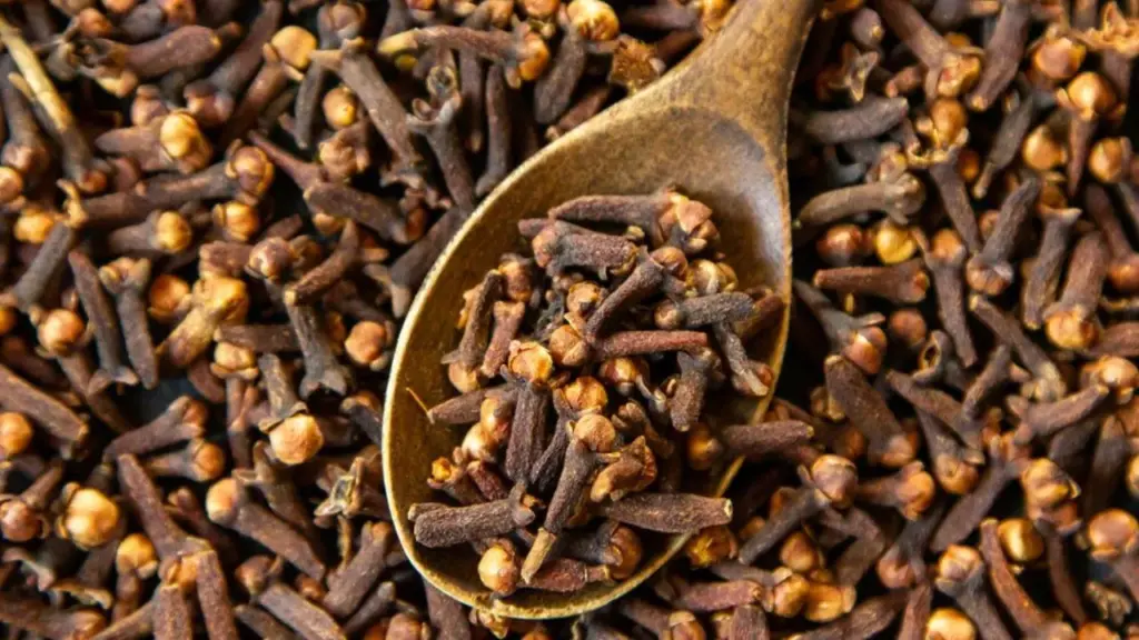 Benefits Of 2 Cloves