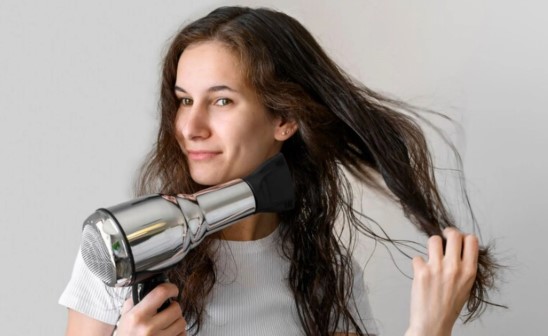 Hair dryer