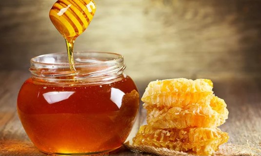 Honey for skin