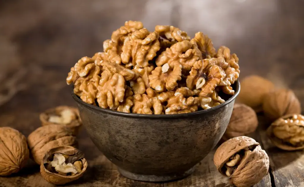 akhrot khane ke fayde benefits of eating walnut